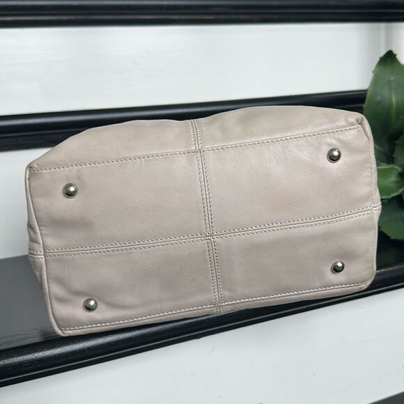 Tignanello Genuine Leather Satchel Tote Handbag Neutral Beige Soft Luxurious - Picture 8 of 9